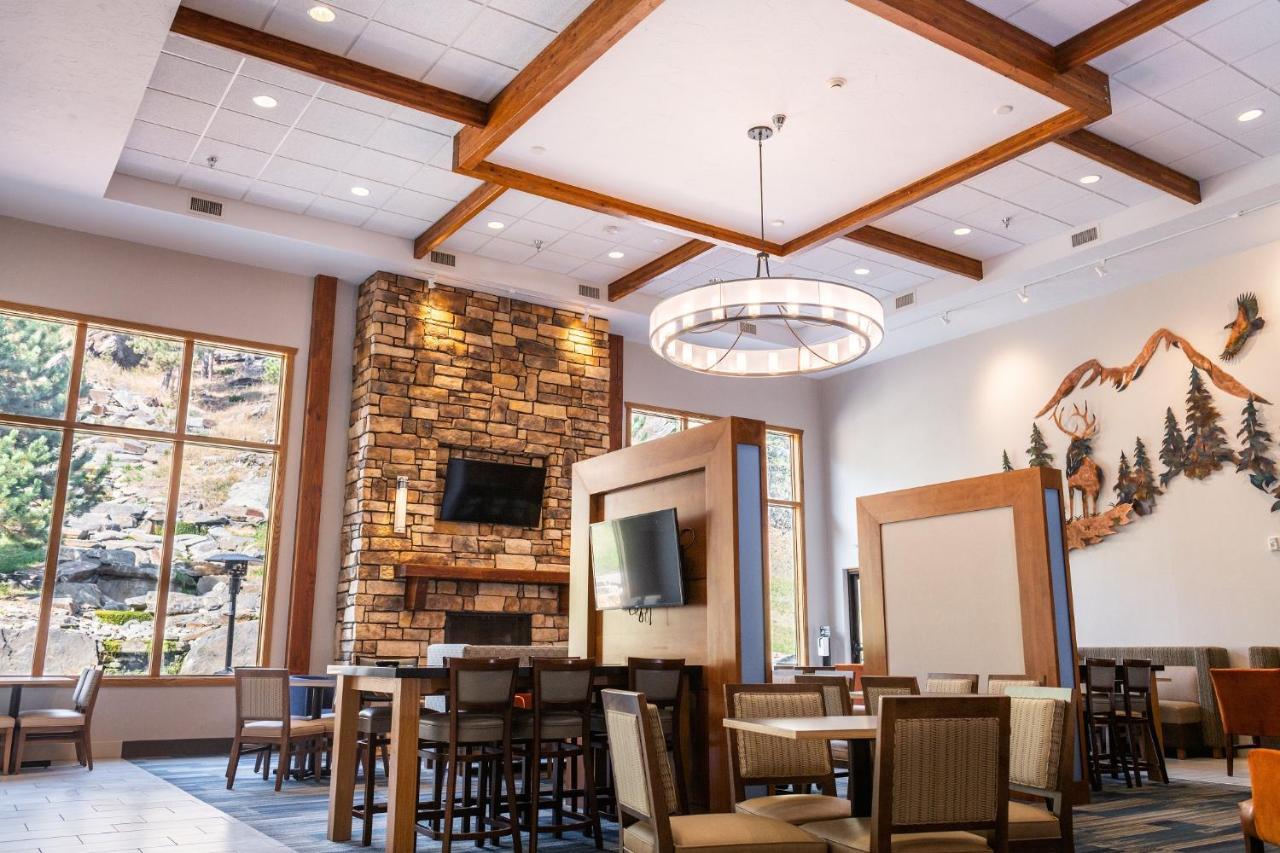 Holiday Inn Express & Suites Custer-Mt Rushmore Екстериор снимка