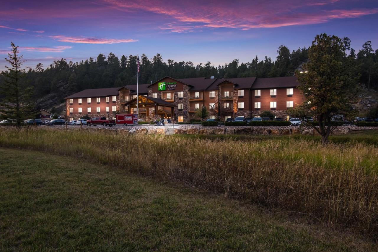 Holiday Inn Express & Suites Custer-Mt Rushmore Екстериор снимка