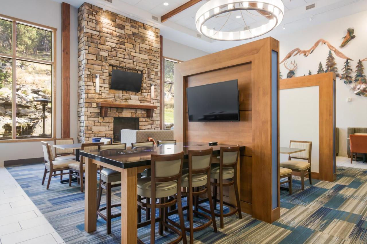 Holiday Inn Express & Suites Custer-Mt Rushmore Екстериор снимка
